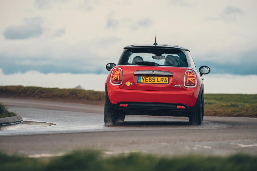  Mini Cooper SE Level 3 (F56) 2020 года  (UK) (фото 10 из 32)